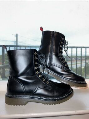 Vepose Black Leather Lace-Up Women's Combat Boots